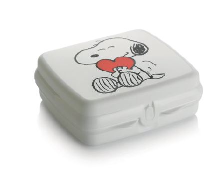 SNOOPY Sandwich Keeper